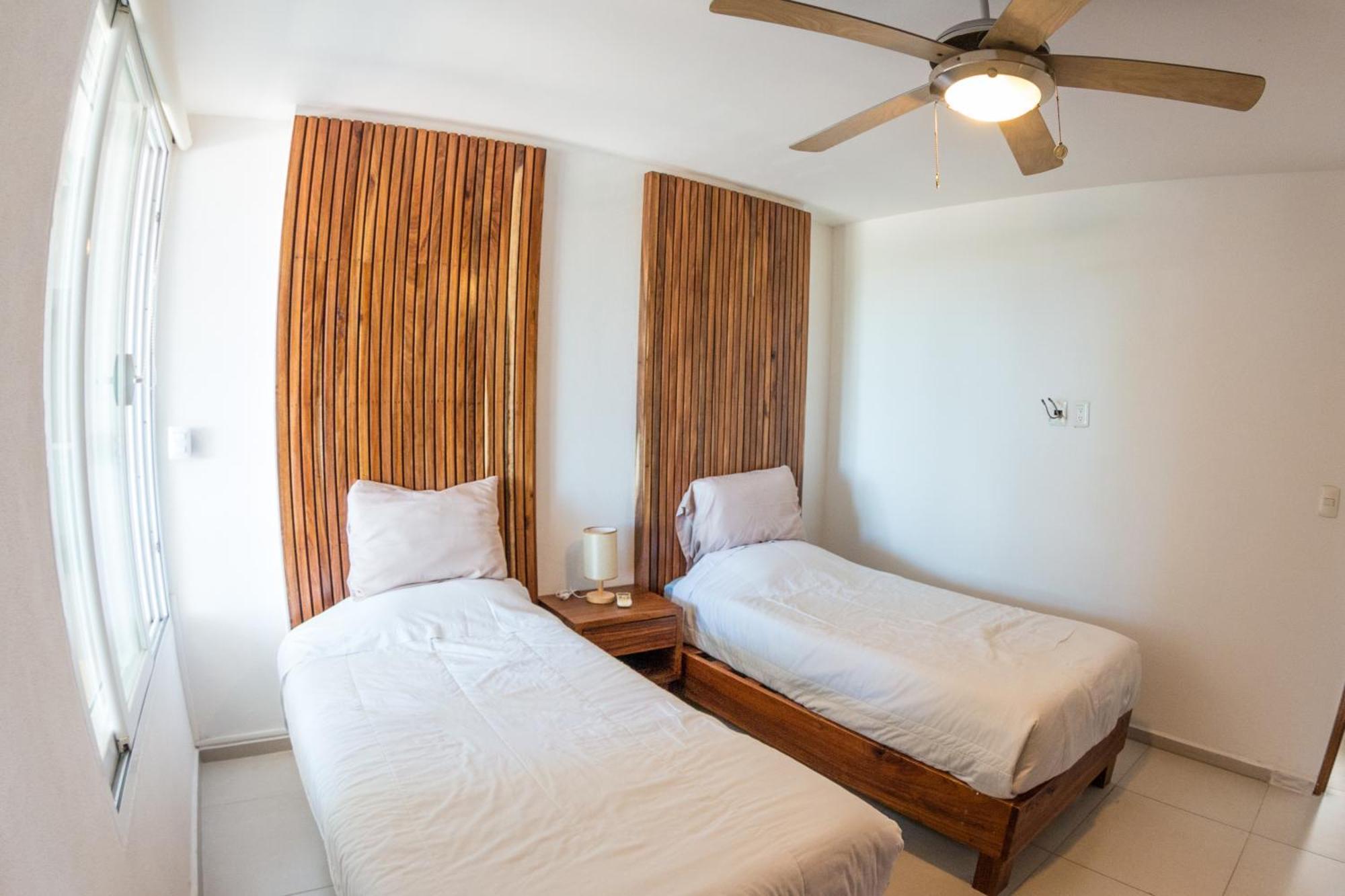 New Beachfront Luxury Apartments Cancún Buitenkant foto