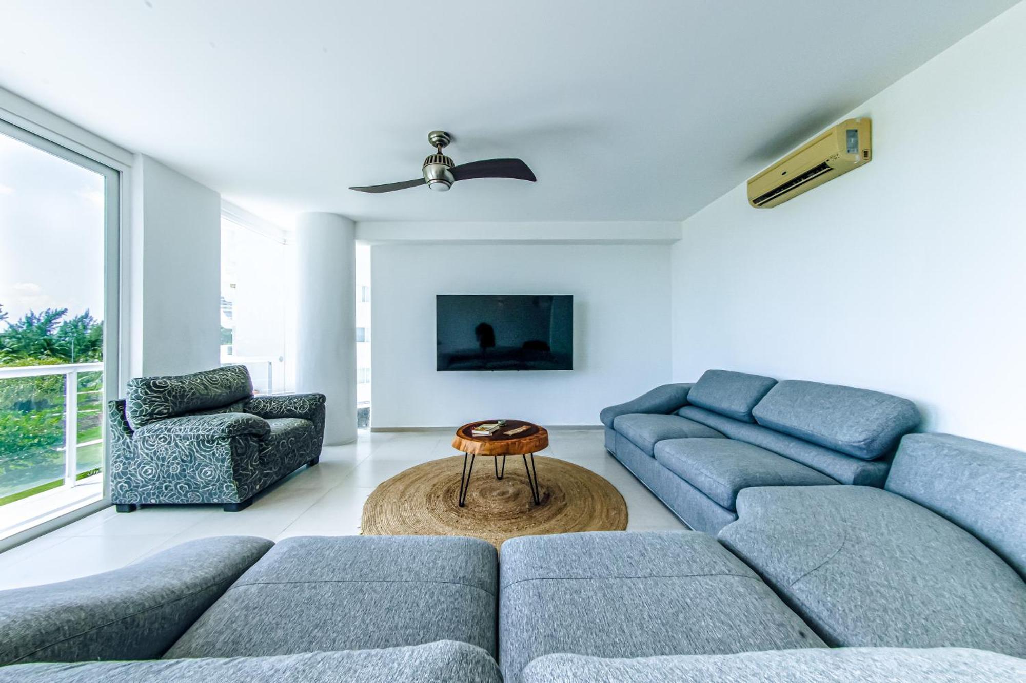 New Beachfront Luxury Apartments Cancún Buitenkant foto
