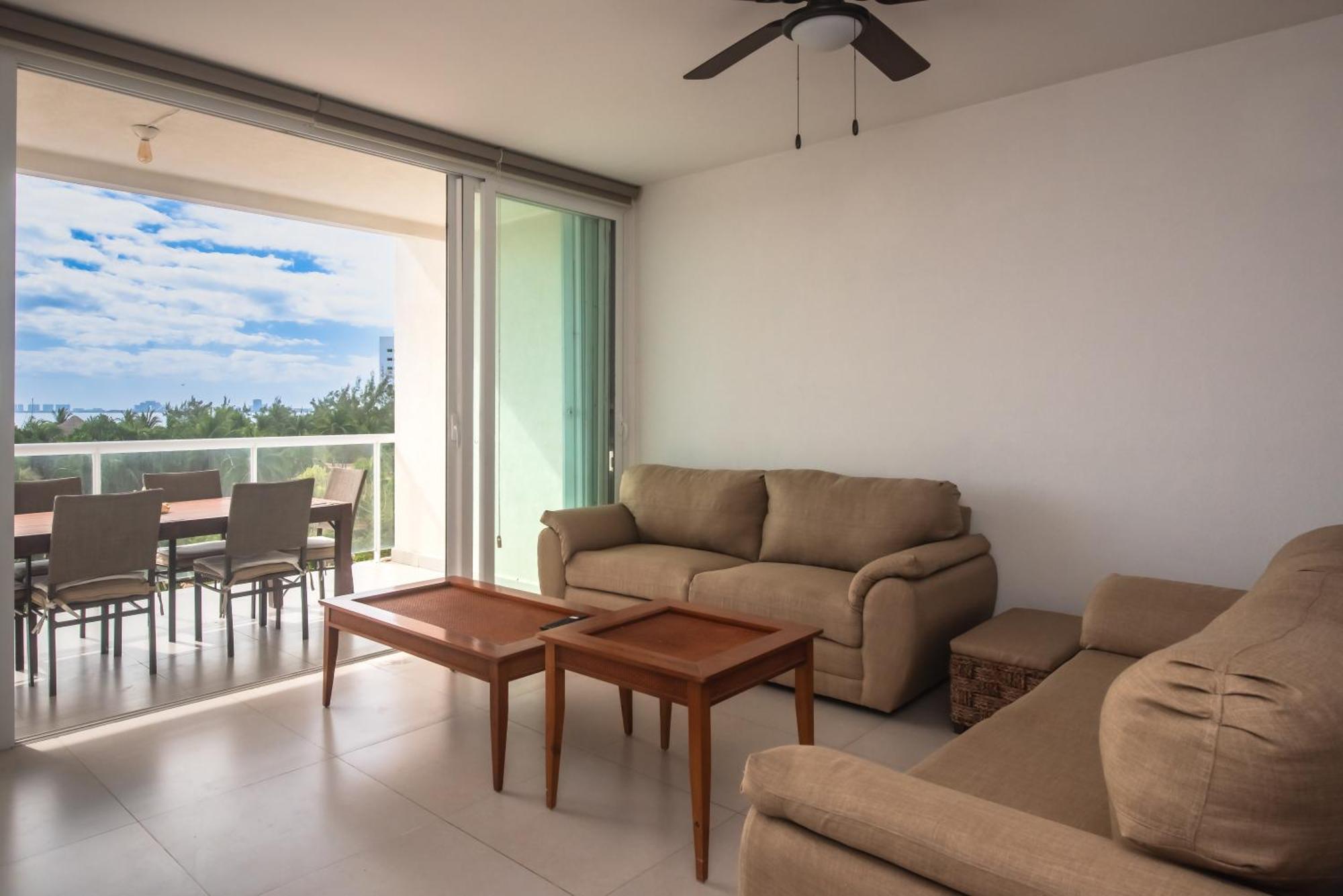New Beachfront Luxury Apartments Cancún Buitenkant foto